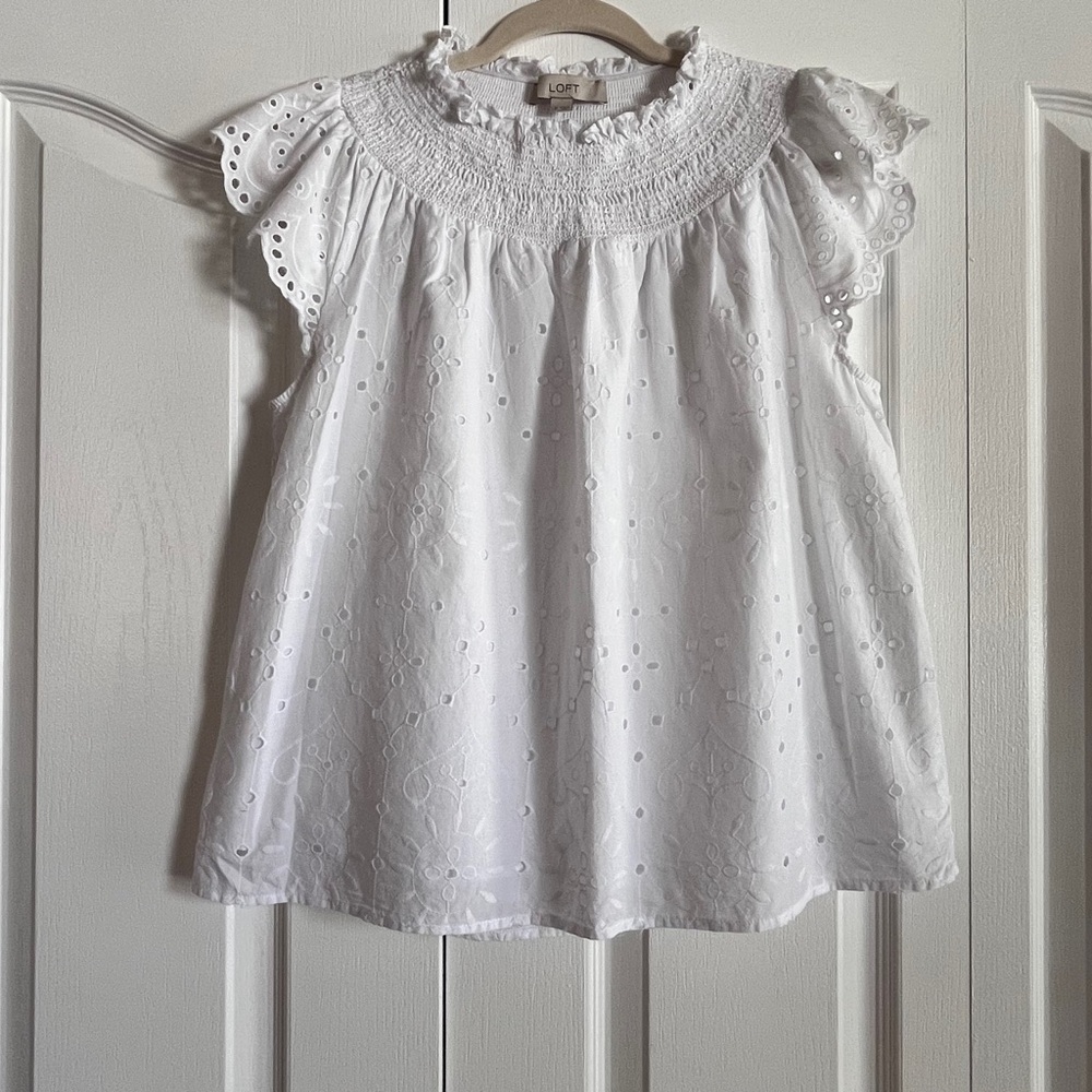 EUC Ann Taylor Loft white eyelet top shirt blouse M